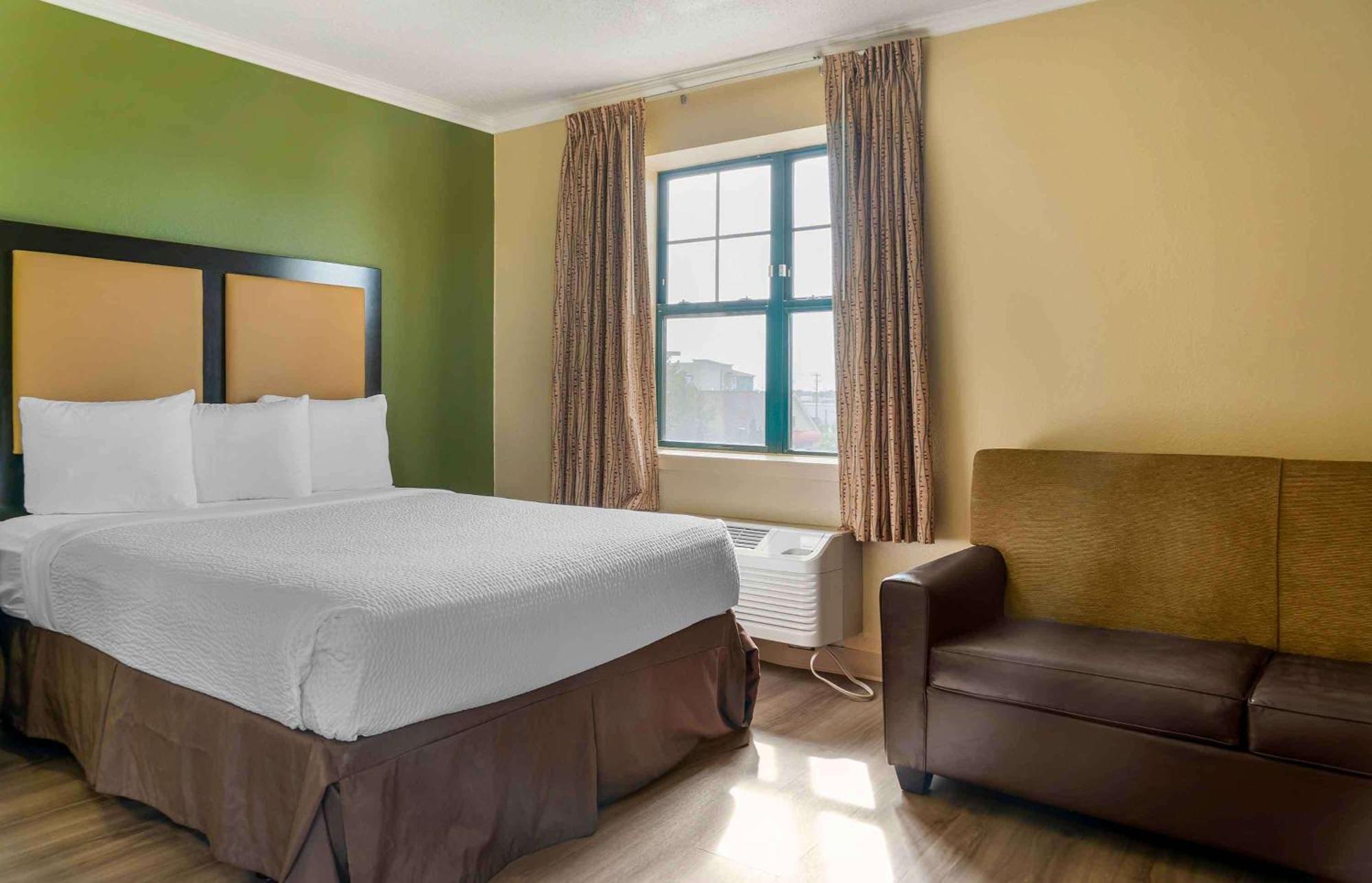 Extended Stay America Suites - Detroit - Мадісон-Гайтс Екстер'єр фото